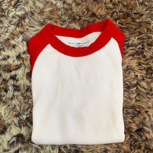 red and white bella top brandy melville, perfect condition 🤍🤍